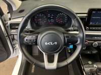 Kia Rio 2023 5p LX L4/1.6 Aut 2023 Kia Rio Venta Interiores 1