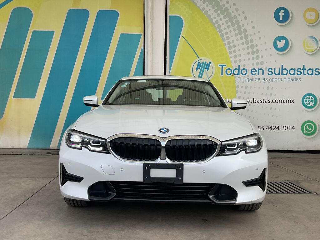 BMW Serie 3 2022 4p 330e Híbrido L4/2.0/T Aut 2022 BMW Serie 3 Venta Exteriores 2