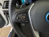 BMW Serie 3 2022 4p 330e Híbrido L4/2.0/T Aut 2022 BMW Serie 3 Venta Interiores 6