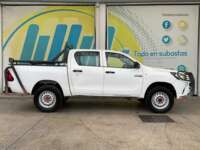 Toyota Hilux 2022 4p Doble Cabina Diesel L4/2.8/T Man 4X4 2022 Toyota Hilux Venta Exteriores 4