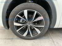Volkswagen Teramont 2024 5p Cross Sport R-Line L4/2.0/T Tiptronic Línea Nueva 2024 Volkswagen Teramont Ingreso Llantas 9