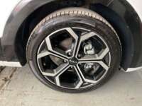 Kia Niro 2024 5p EX HEV L4/1.6 Aut 2024 Kia Niro Venta Llantas 10