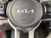 Kia Rio 2023 5p LX L4/1.6 Aut 2023 Kia Rio Venta Interiores 13