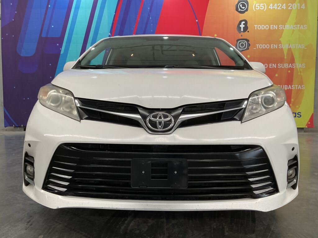 Toyota Sienna 2020 5p LE V6/3.5 Aut 2020 Toyota Sienna Venta Exteriores 2