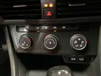Volkswagen Jetta 2023 4p Trendline L4/1.4/T Tiptronic 2023 Volkswagen Jetta Venta Interiores 9