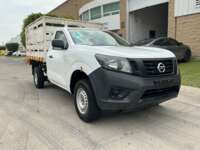Nissan NP300 Estacas 2020 2p L4/2.5 Man Paq. Seg. 2020 Nissan NP300 Estacas Venta Exteriores 3