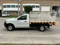 Nissan NP300 Estacas 2020 2p L4/2.5 Man Paq. Seg. 2020 Nissan NP300 Estacas Venta Exteriores 8