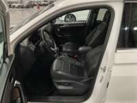 Volkswagen Tiguan 2023 5p R-Line L4/1.4/T DSG 2023 Volkswagen Tiguan Venta Interiores 15