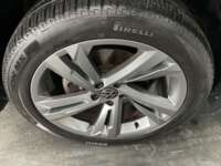 Volkswagen Tiguan 2023 5p R-Line L4/1.4/T DSG 2023 Volkswagen Tiguan Venta Llantas 1