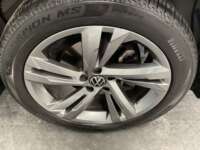 Volkswagen Tiguan 2023 5p R-Line L4/1.4/T DSG 2023 Volkswagen Tiguan Venta Llantas 10