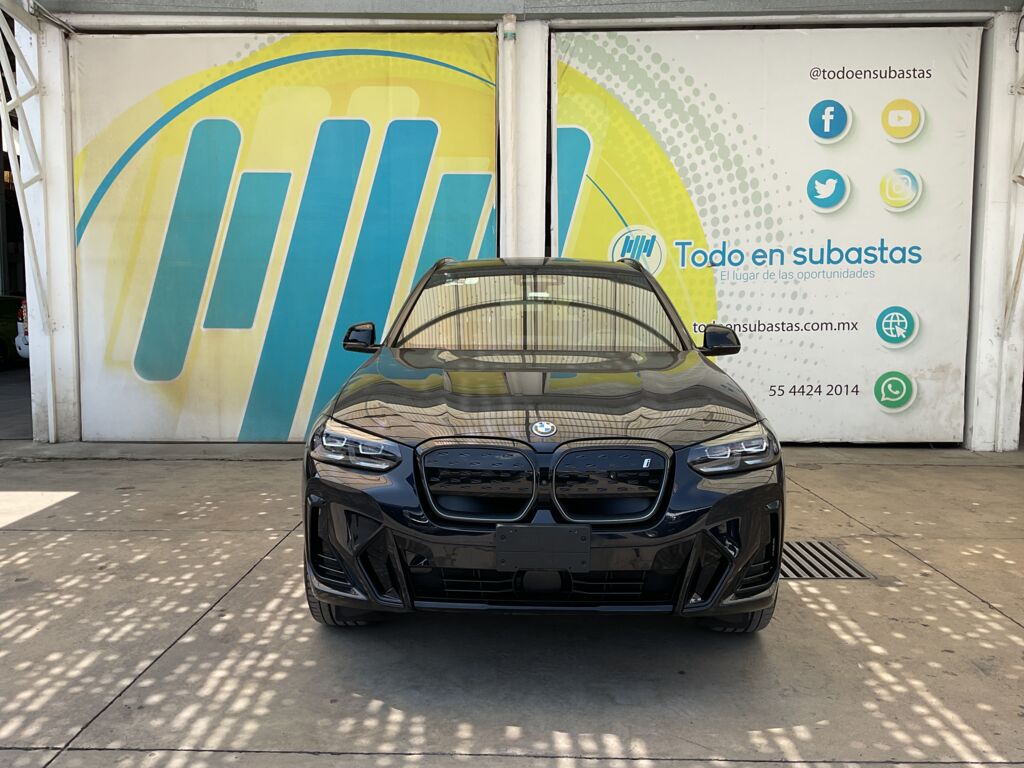 BMW iX3 2023 5p M Sport Impressive EV 80 kwh Aut 2023 BMW iX3 Venta Exteriores 2