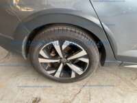 Volkswagen Nivus 2024 5p Highline L3/1.0/T Tiptronic IMG_2175