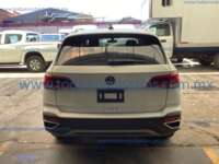 Volkswagen Taos 2024 5p Comfortline L4/1.4/T Tiptronic 2024 Volkswagen Taos Ingreso Exteriores 5