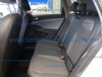 Volkswagen Taos 2024 5p Comfortline L4/1.4/T Tiptronic 2024 Volkswagen Taos Ingreso Interiores 18