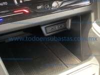 Volkswagen Nivus 2024 5p Highline L3/1.0/T Aut 2024 Volkswagen Nivus Ingreso Interiores 12