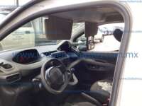 Peugeot Partner 2021 5p L4/1.6/T Diesel Man 2021 Peugeot Partner Ingreso Interiores 16