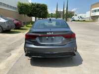 Kia Forte 2022 4p Sedán LX L4/2.0 Man 2022 Kia Forte Venta Exteriores 6