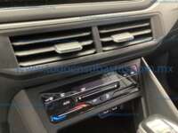 Volkswagen Nivus 2024 5p Highline L3/1.0/T Aut 2024 Volkswagen Nivus Ingreso Interiores 10