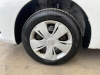 Nissan March 2022 5p Sense L4/1.6 Man 2022 Nissan March Venta Llantas 1