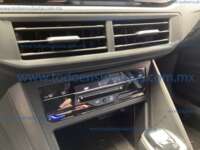 Volkswagen Nivus 2023 5p Highline L3/1.0/T Aut 2023 Volkswagen Nivus Ingreso Interiores 10