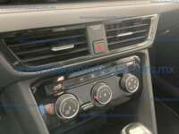 Volkswagen Taos 2024  2024 Volkswagen Taos Ingreso Interiores 10