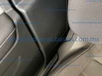 Volkswagen Taos 2024  2024 Volkswagen Taos Ingreso Interiores 23
