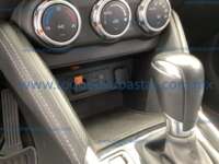 Mazda 2 2023  2023 Mazda 2 Ingreso Interiores 13