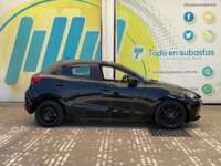 Mazda 2 2023 5p HB Carbon Edition Mild Hybrid L4/1.5 Skyactiv-Drive 2023 Mazda 2 Venta Exteriores 4