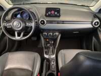 Mazda 2 2023 5p HB Carbon Edition Mild Hybrid L4/1.5 Skyactiv-Drive 2023 Mazda 2 Venta Interiores 4