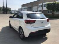 Kia Rio 2023 5p LX L4/1.6 Aut 2023 Kia Rio Venta Exteriores 7