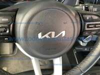 Kia Rio 2022 4p LX L4/1.6 Aut      IMG_1162