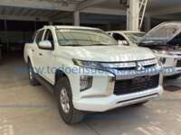 Mitsubishi L200 2023 GLS, Aut, 4x4, Doble cabina, 2.4L 2023 Mitsubishi L200 Ingreso Exteriores 2