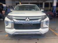 Mitsubishi L200 2023  IMG_1089