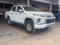 Mitsubishi L200 2023  IMG_1090