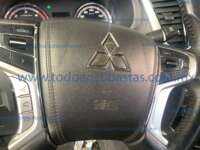 Mitsubishi L200 2023  IMG_1113