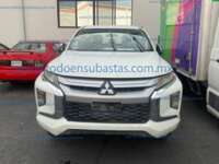 Mitsubishi L200 2021 4p Doble L4/2.5/T Diesel Man 4x4 IMG_7818
