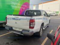 Mitsubishi L200 2021 4p Doble L4/2.5/T Diesel Man 4x4 IMG_7821