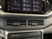 Volkswagen T-Cross 2022 5p Trendline L4/1.6 Tiptronic 2022 Volkswagen T-Cross Venta Interiores 9