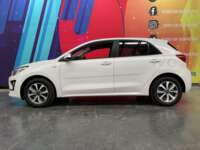Kia Rio 2023 5p LX L4/1.6 Aut 2023 Kia Rio Venta Exteriores 4
