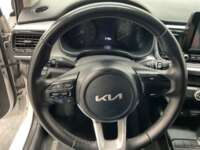 Kia Rio 2023 5p LX L4/1.6 Aut 2023 Kia Rio Venta Interiores 1
