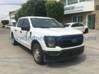 Ford F-150 2023 4p XL Crew Cab V6/3.5 Aut 4X2 2023 Ford F-150 Ingreso Exteriores 3