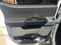 Ford F-150 2023 4p XL Crew Cab V6/3.5 Aut 4X2 2023 Ford F-150 Ingreso Interiores 15