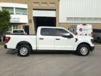 Ford F-150 2023 4p XL Crew Cab V6/3.5 Aut 4X2 2023 Ford F-150 Venta Exteriores 4