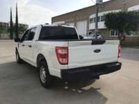 Ford F-150 2023 4p XL Crew Cab V6/3.5 Aut 4X2 2023 Ford F-150 Venta Exteriores 7