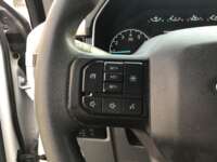 Ford F-150 2023 4p XL Crew Cab V6/3.5 Aut 4X2 2023 Ford F-150 Venta Interiores 5