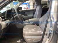 Toyota Highlander 2021 5p LE V6/3.5 Aut 2021 Toyota Highlander Ingreso Interiores 1