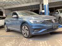 Volkswagen Jetta 2019 4p Highline L4/1.4/T Aut IMG_2966