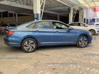 Volkswagen Jetta 2019 4p Highline L4/1.4/T Aut IMG_2967