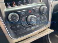 Jeep Grand Cherokee 2014  2014 Jeep Grand Cherokee Ingreso Interiores 10
