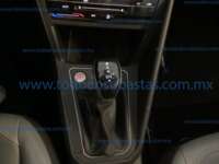 Volkswagen Nivus 2024 5p Highline L3/1.0/T Tiptronic 2024 Volkswagen Saveiro Ingreso Interiores 10